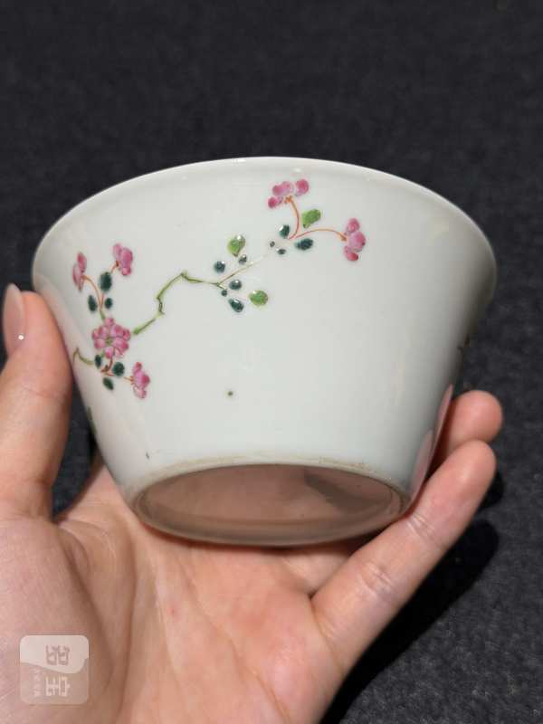 清雍正 粉彩折枝花卉纹马蹄杯一组十只 - 图9